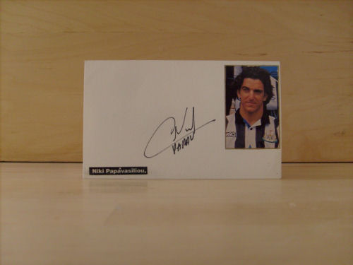 Nikki Papavasiliou Signed White Card Nikki Papavasiliou Signed White Card