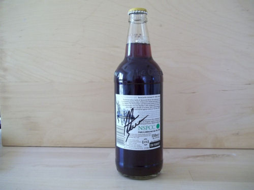 Alan Shearer Signed Newcastle Brown Ale Bottle Alan Shearer Signed Newcastle Brown Ale Bottle