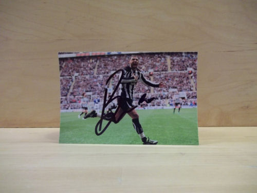 Leon Best Signed Colour Photo Leon Best Signed Colour Photo