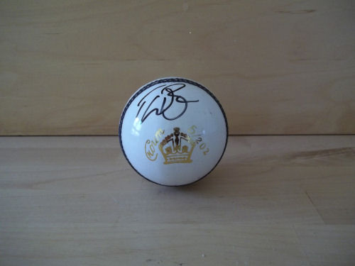 Tim Bresnan Signed Cricket Ball Tim Bresnan Signed Cricket Ball