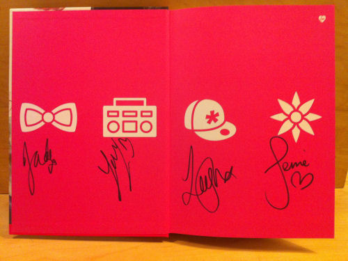 Perrie Edwards, Jesy Nelson, Leigh-Anne Pinnock, Jade Thirlwall – Little Mix Signed Book Perrie Edwards, Jesy Nelson, Leigh-Anne Pinnock, Jade Thirlwall – Little Mix Signed Book