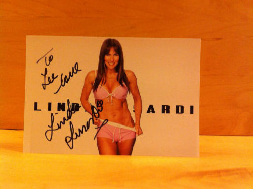 Linda Lusardi Signed Colour Photo Linda Lusardi Signed Colour Photo