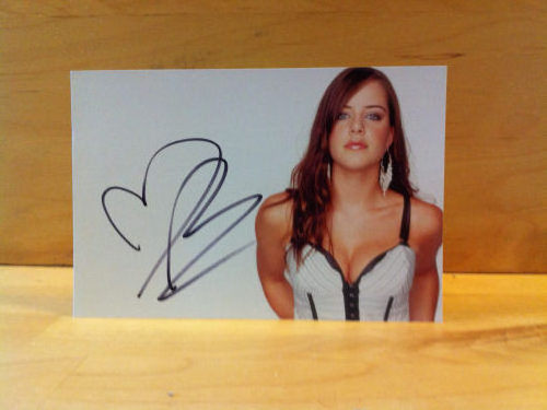 Michelle Ryan Signed Colour Photo Michelle Ryan Signed Colour Photo