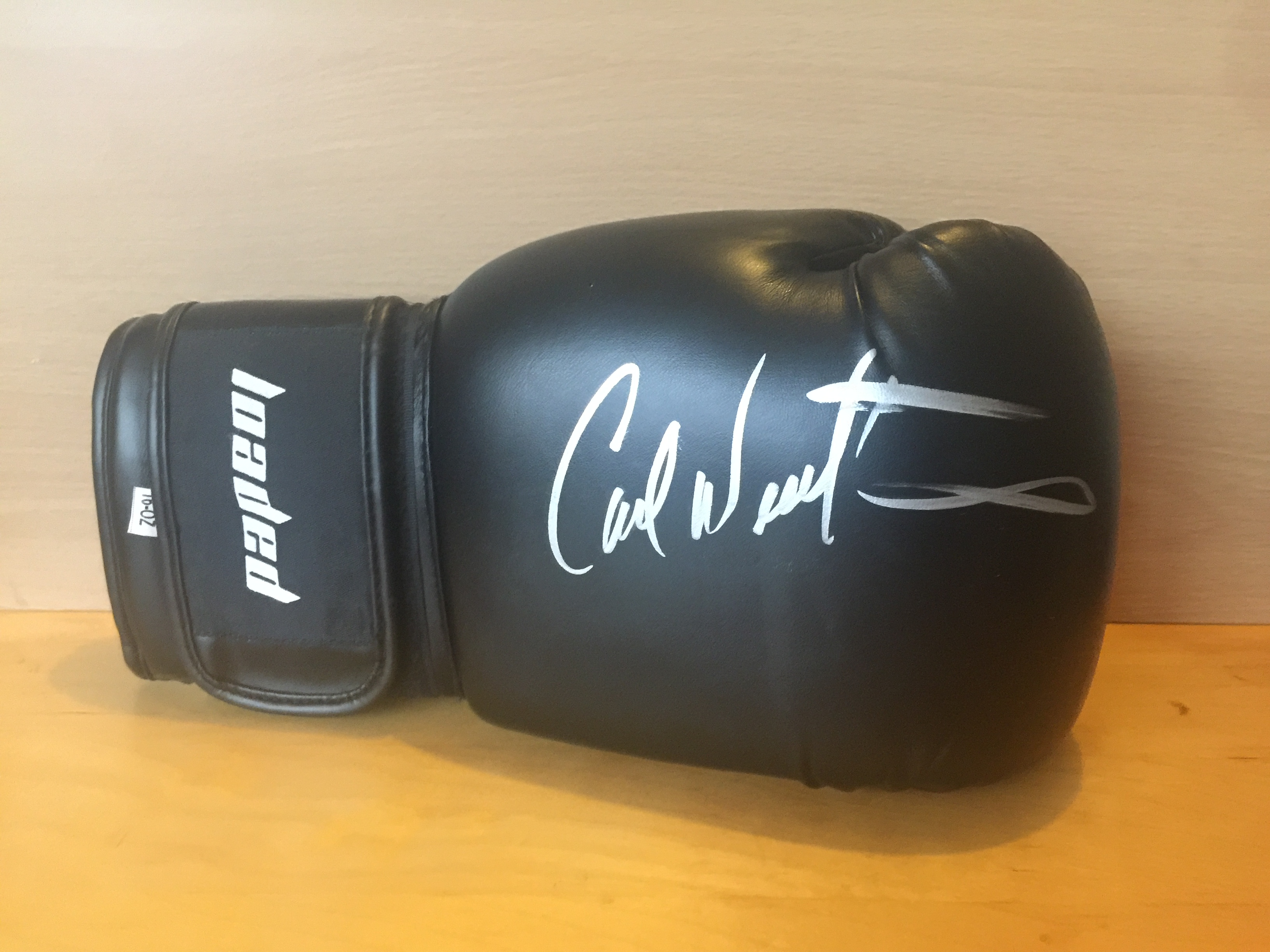 Carl Weathers Signed Boxing Glove Carl Weathers Signed Boxing Glove