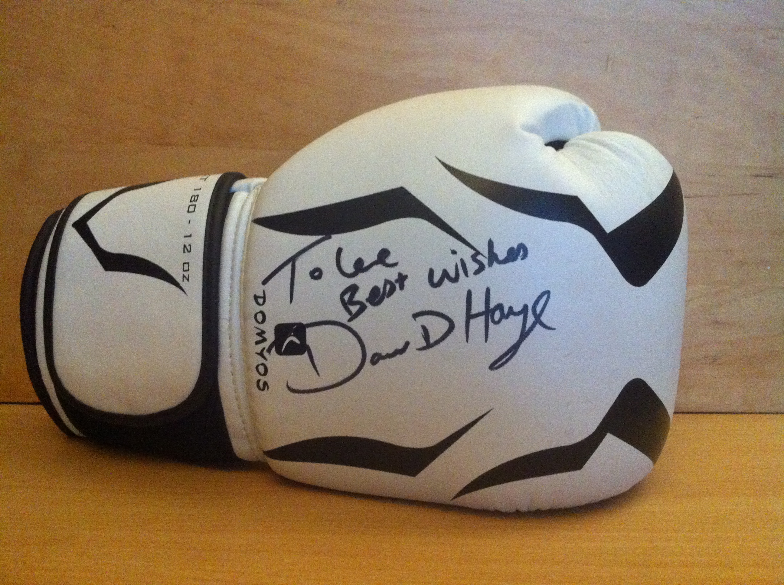 David Haye Signed Boxing Glove David Haye Signed Boxing Glove