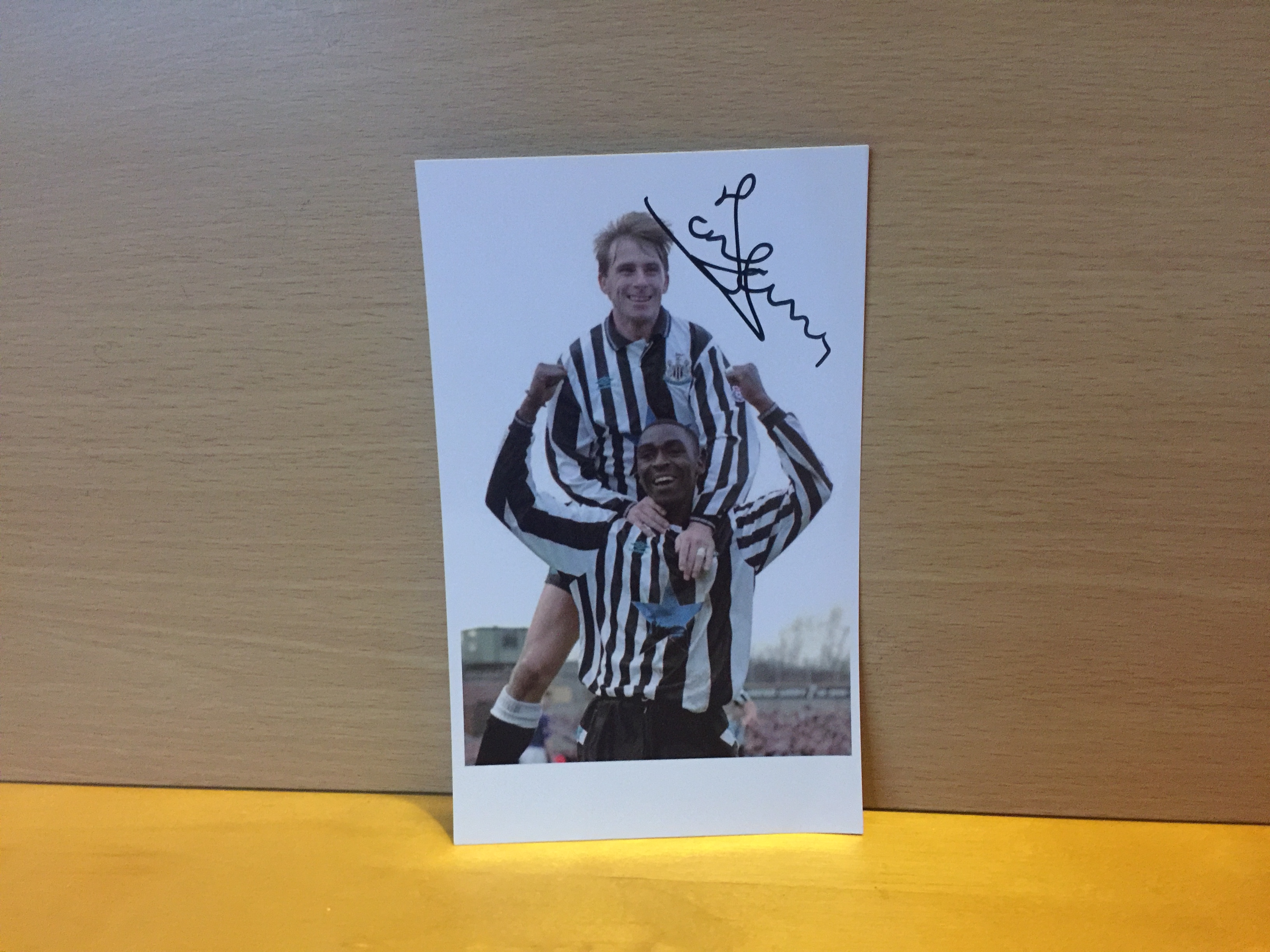 David Kelly Signed Colour Photo David Kelly Signed Colour Photo