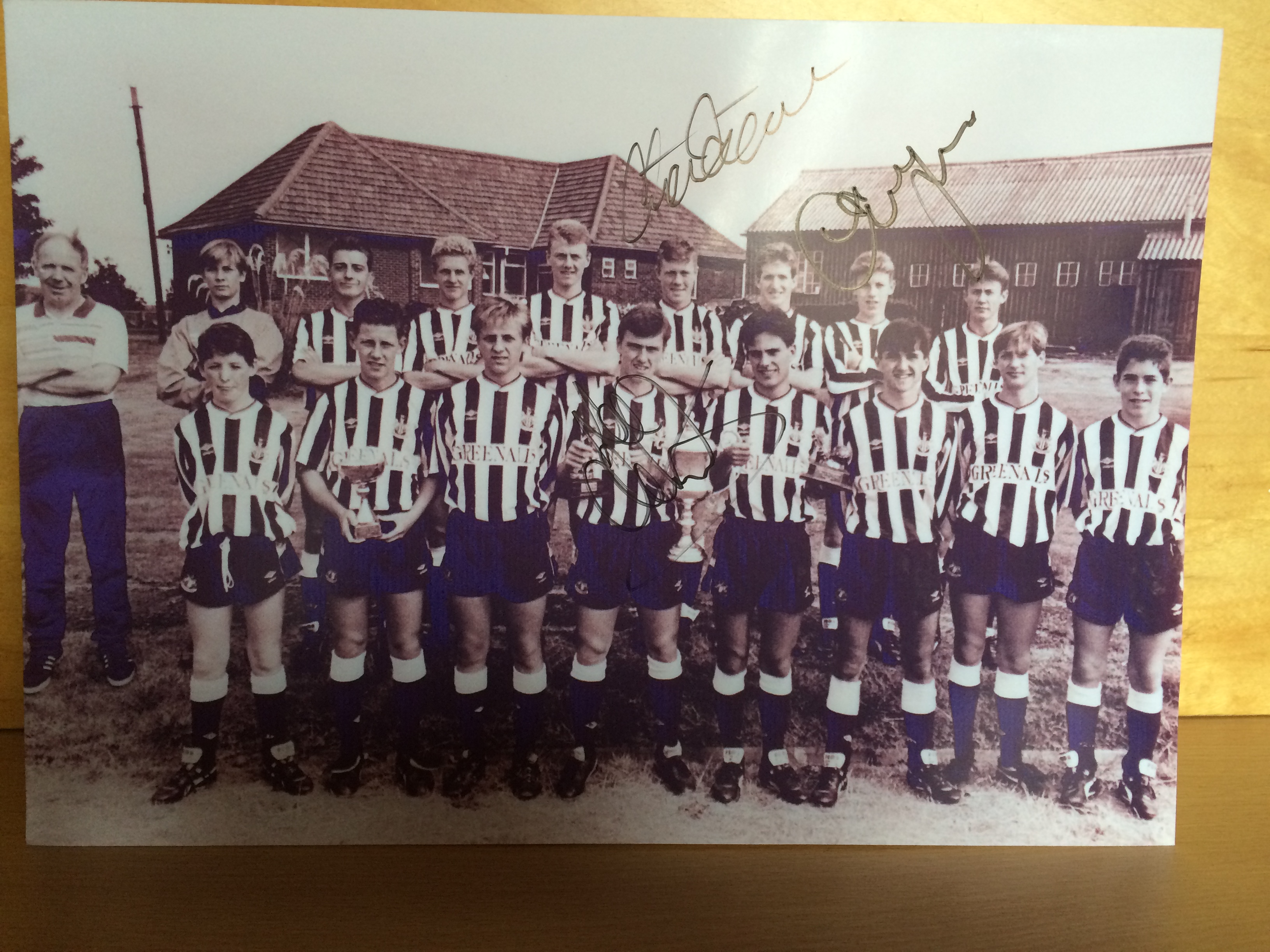 Lee Clark, Steve Watson and Alan Thompson Signed Black and White Photo Lee Clark, Steve Watson and Alan Thompson Signed Black and White Photo