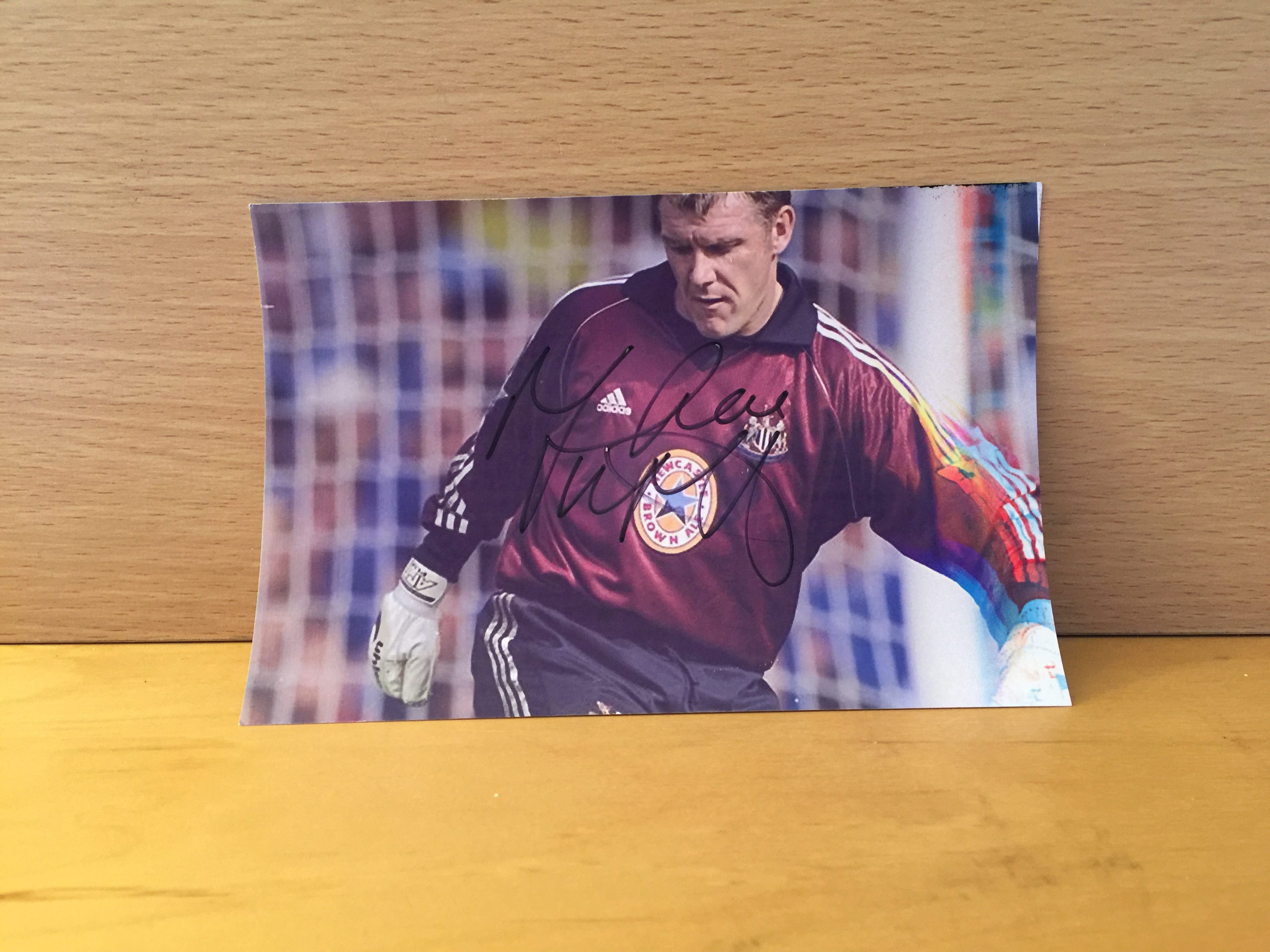 Tommy Wright Signed Colour Photo Tommy Wright Signed Colour Photo