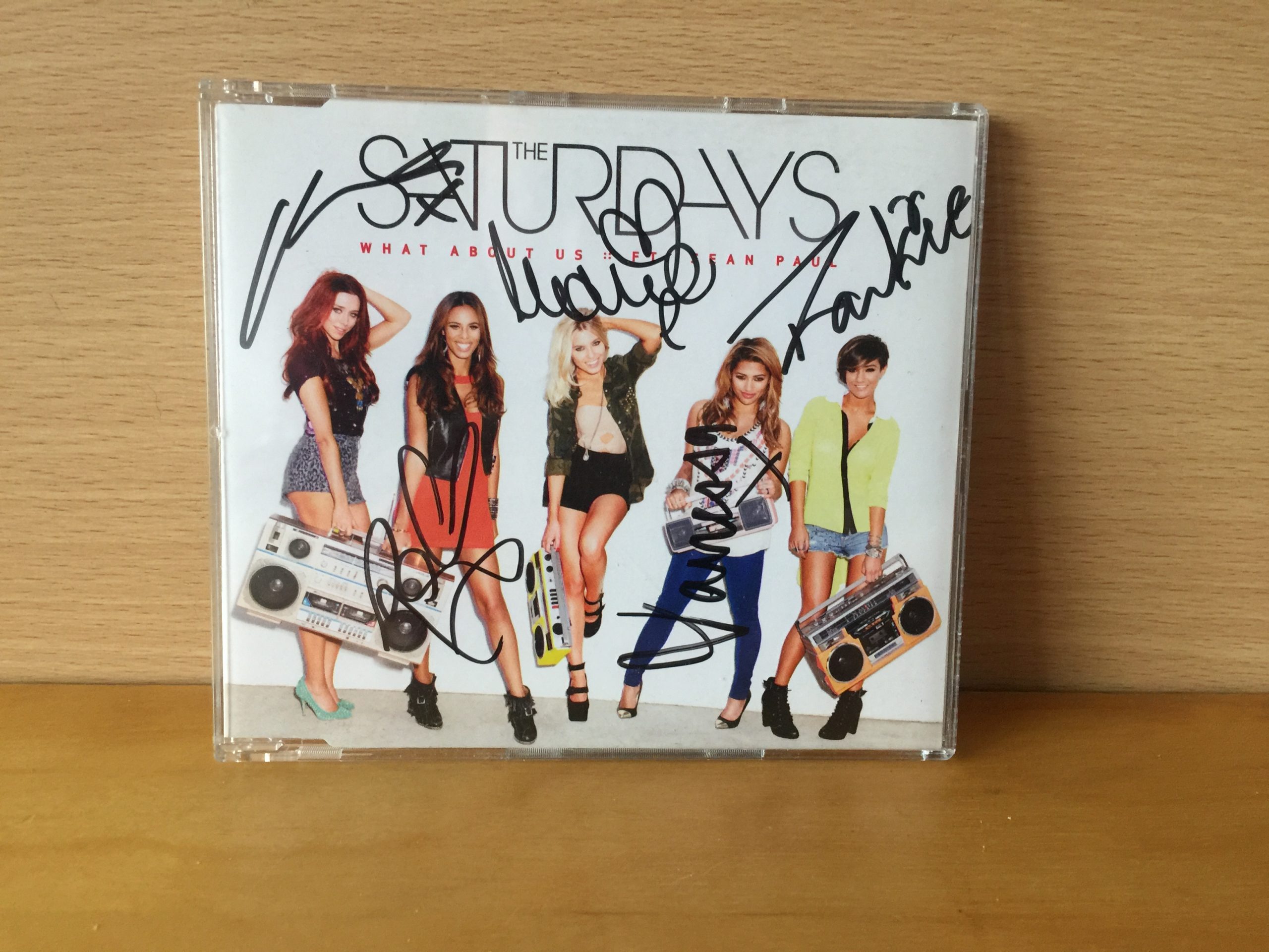 Frankie, Una, Rochelle, Mollie, Vanessa – The Saturdays Signed CD Single Cover