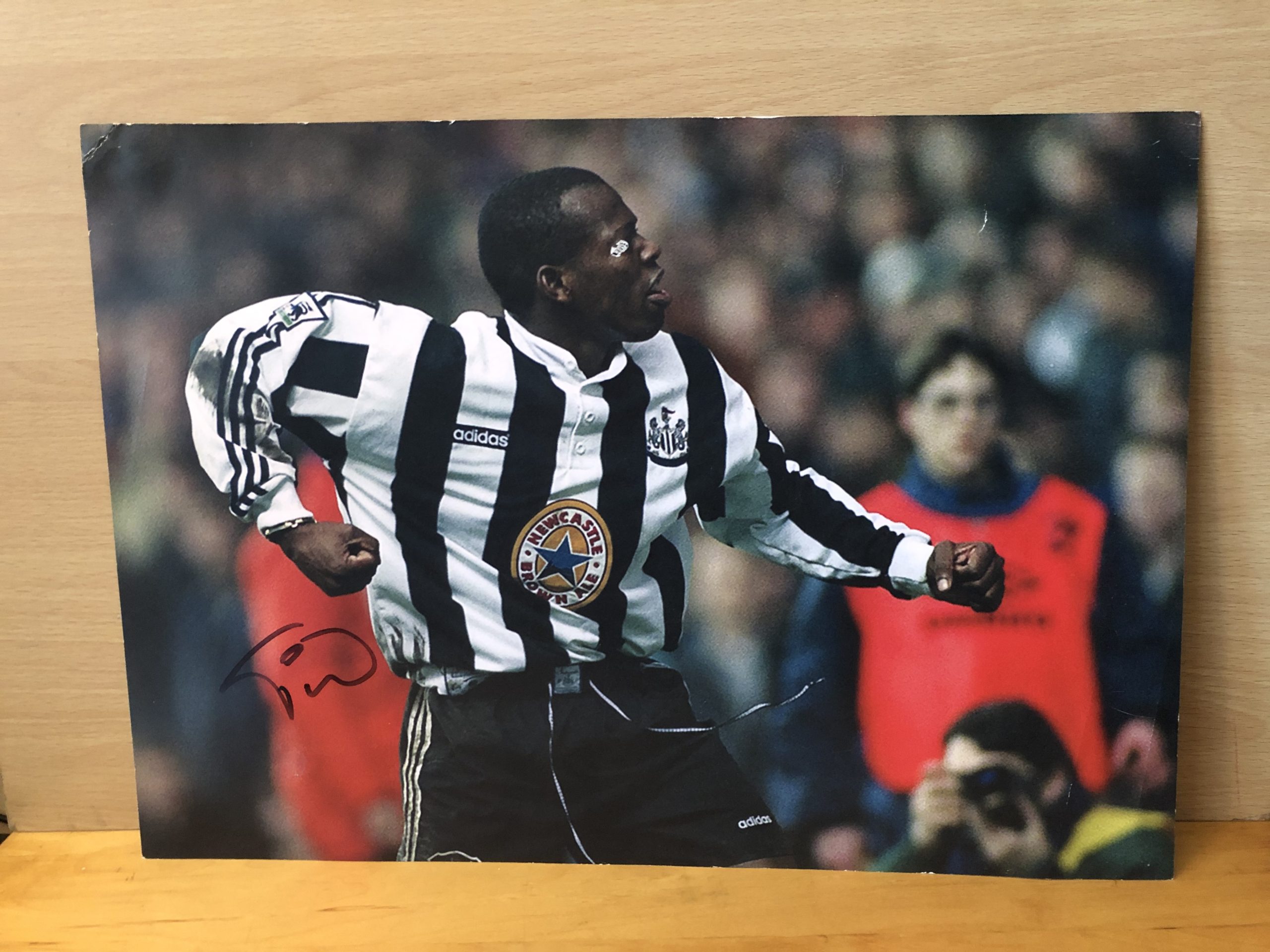 Faustino Asprilla Signed A3 Colour Photo Faustino Asprilla Signed A3 Colour Photo