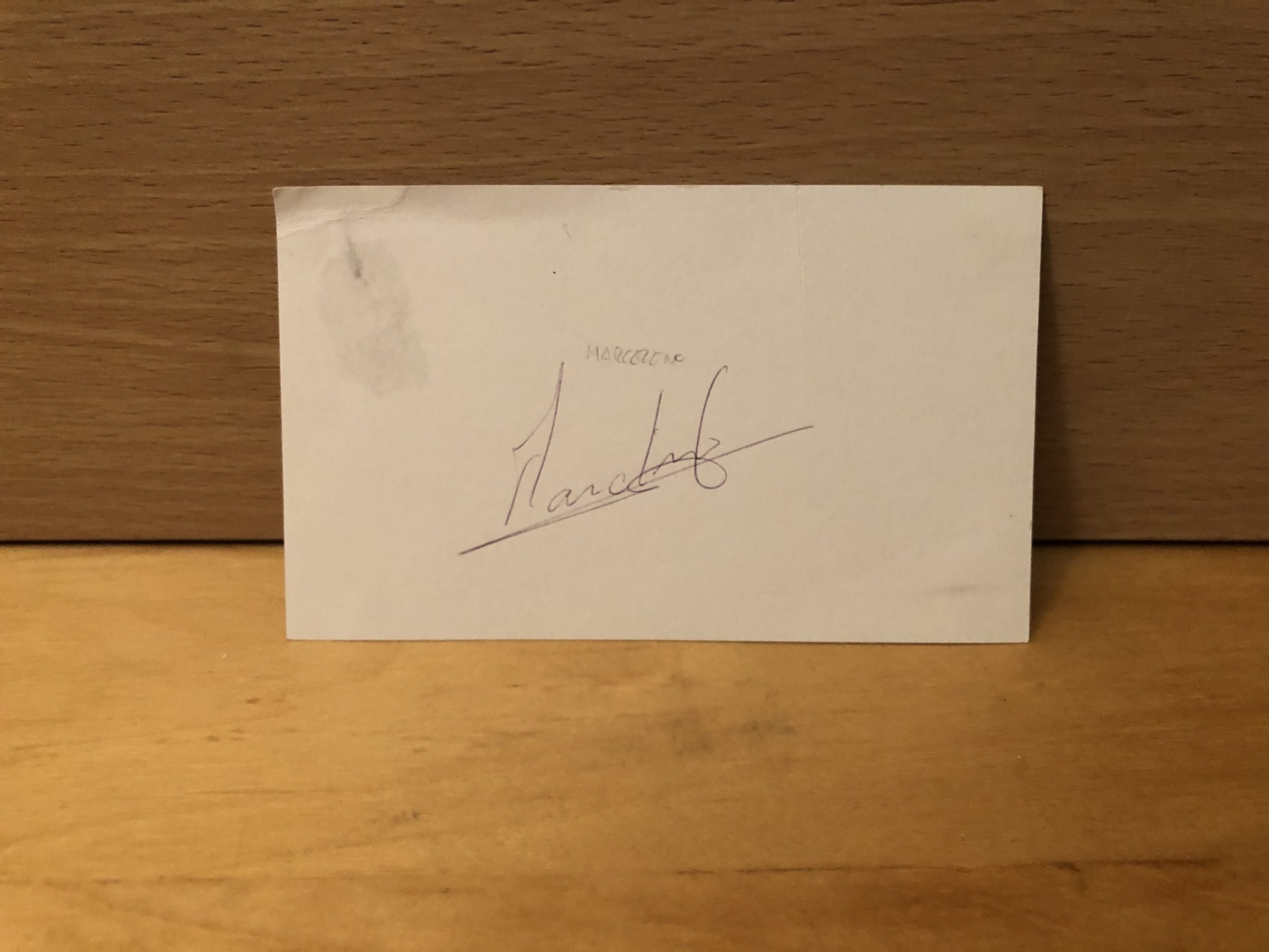 Marcelino Elena Signed White Card Marcelino Elena Signed White Card