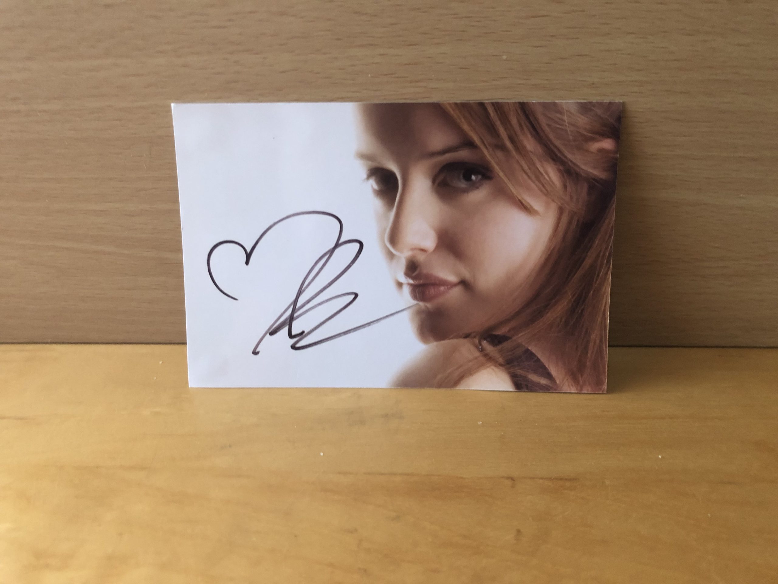Michelle Ryan Signed Colour Photo Michelle Ryan Signed Colour Photo