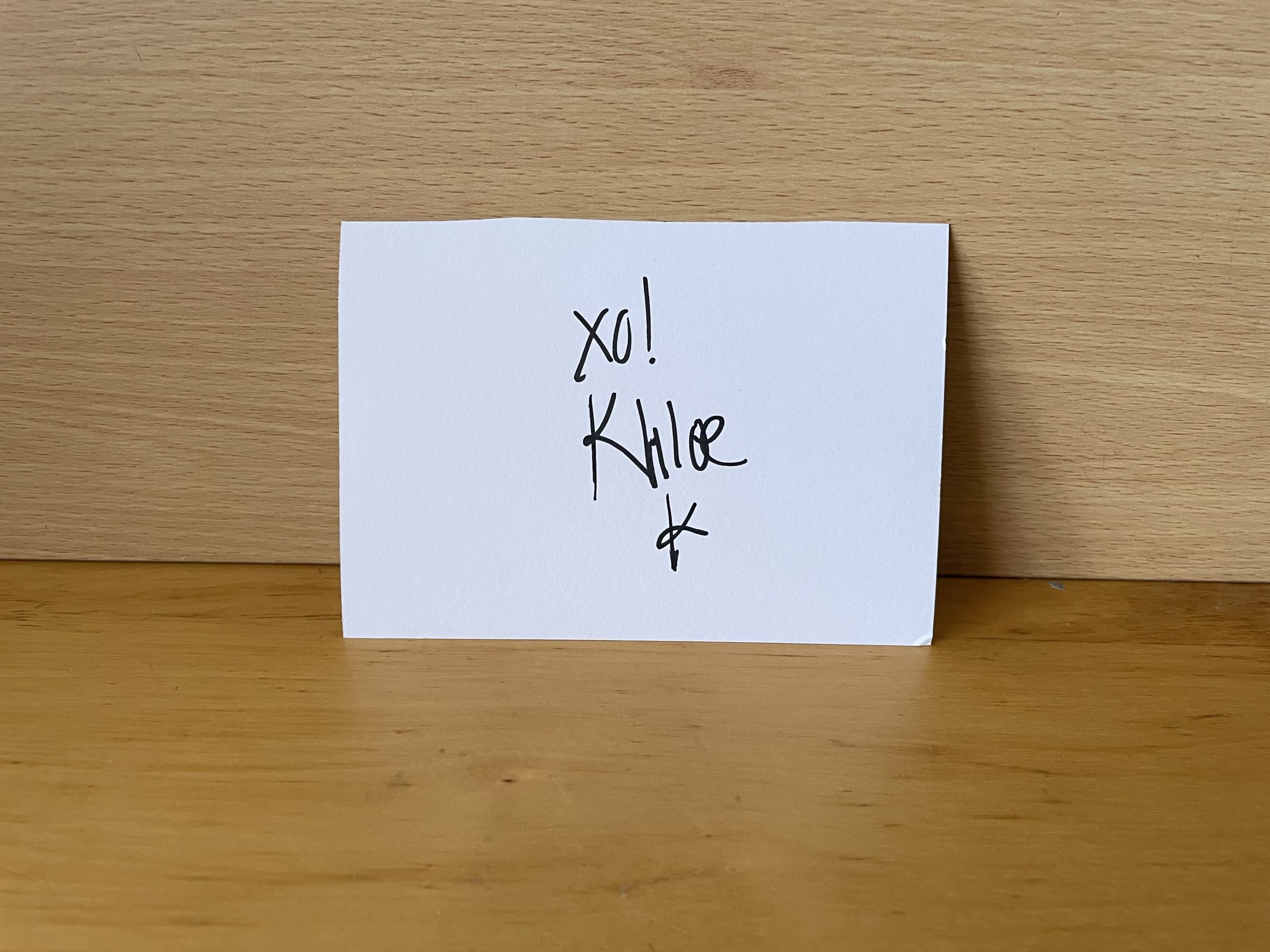 Khloé Kardashian Signed White Card Khloé Kardashian Signed White Card